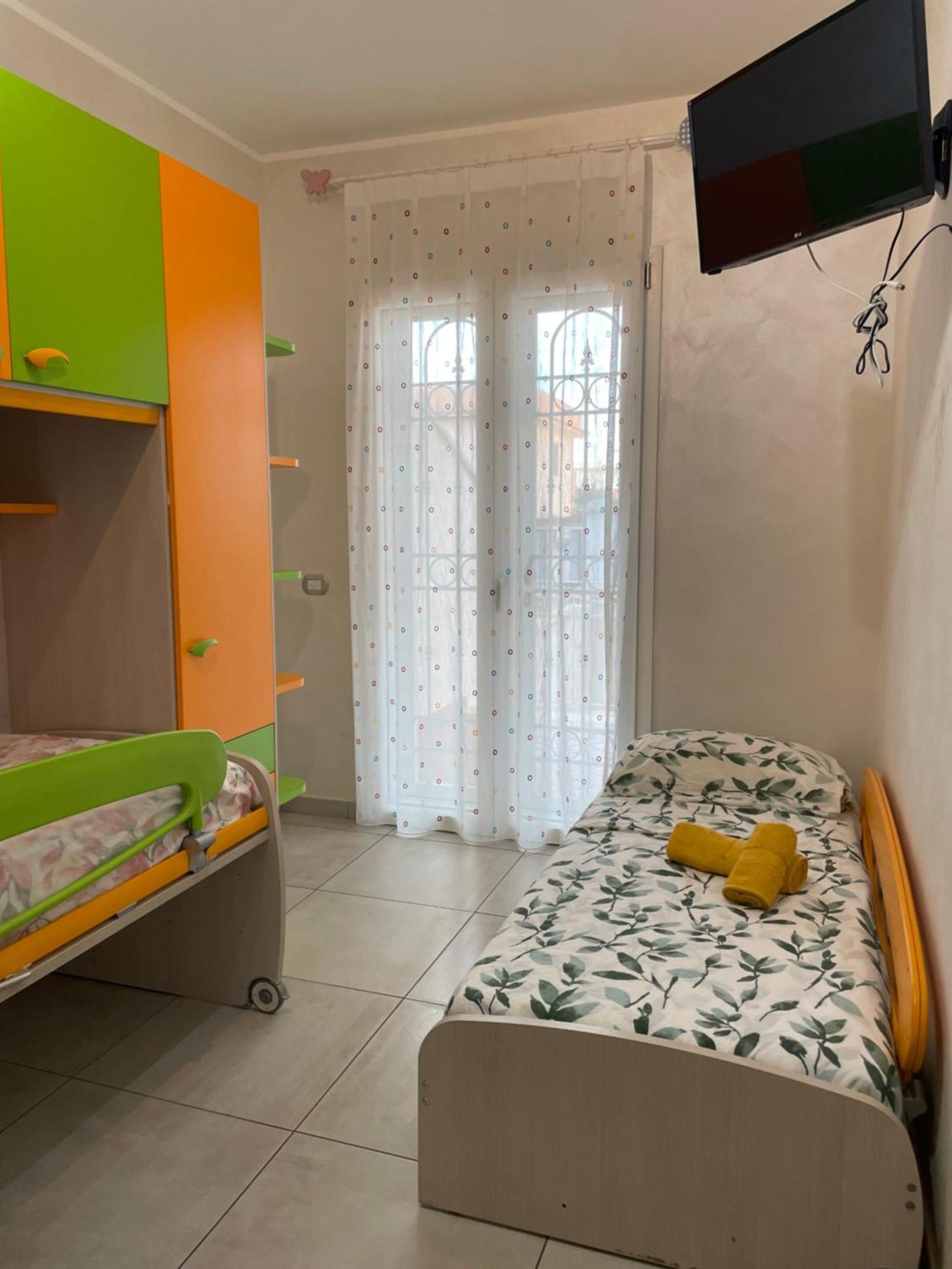 Home With Parking Near The Airport And Beach Fiumicino Esterno foto