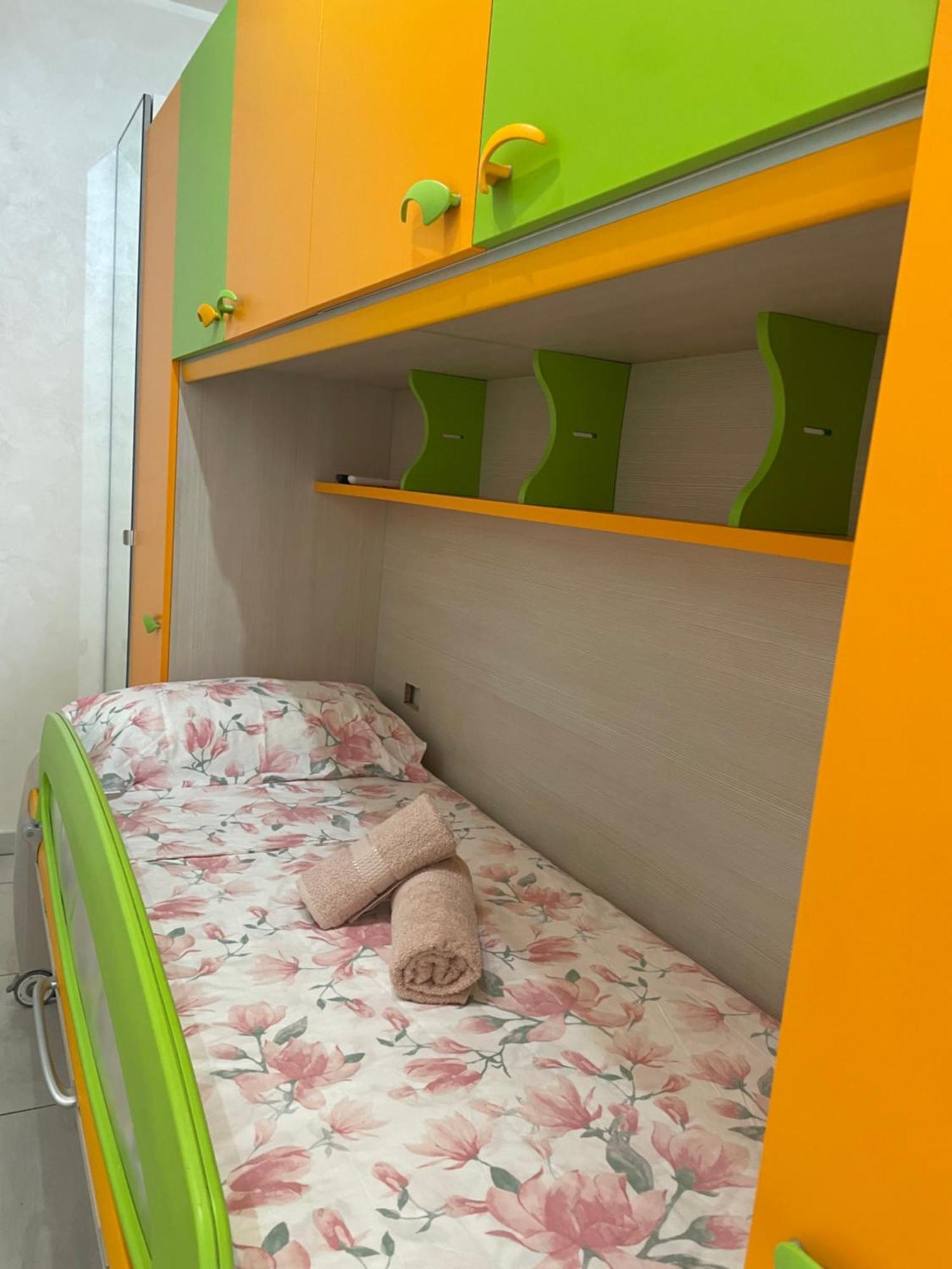 Home With Parking Near The Airport And Beach Fiumicino Esterno foto