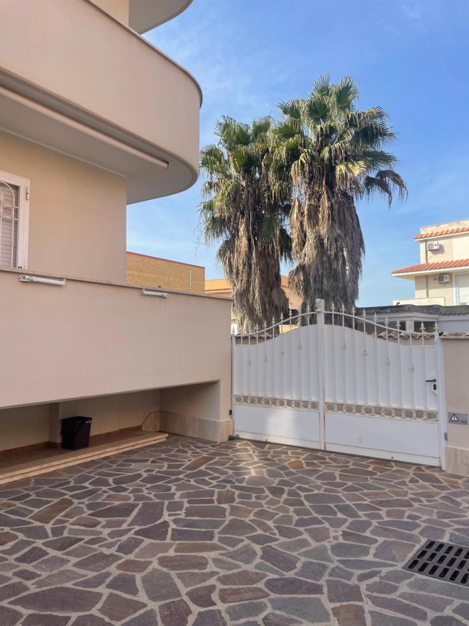 Home With Parking Near The Airport And Beach Fiumicino Esterno foto